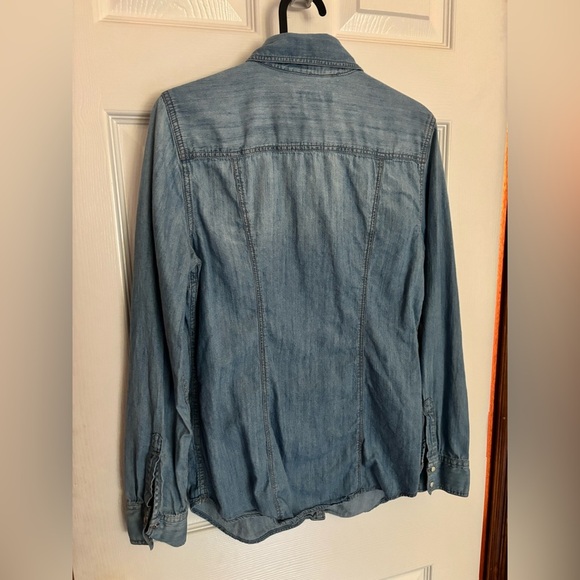 Women’s Denim Shirt Bundle Size Small - Picture 3 of 8